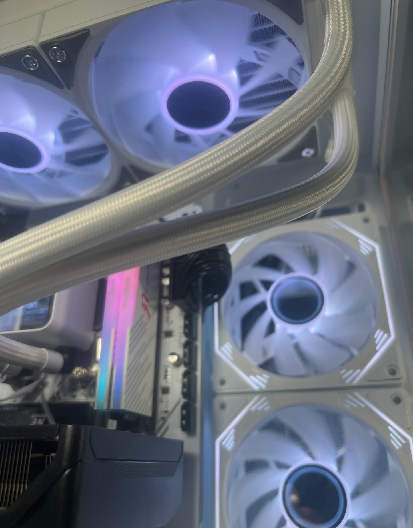 Iceberg | 5060 | 5500 | 16GB Ram | 1TB SSD