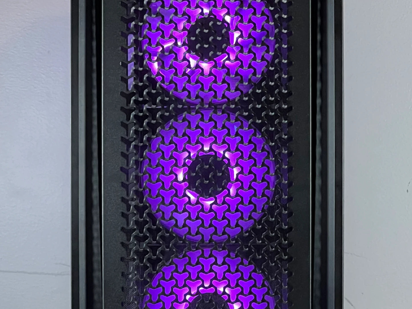 Sina | RTX 4060 | Ryzen 5 3600 | 16GB Ram | 1TB SSD