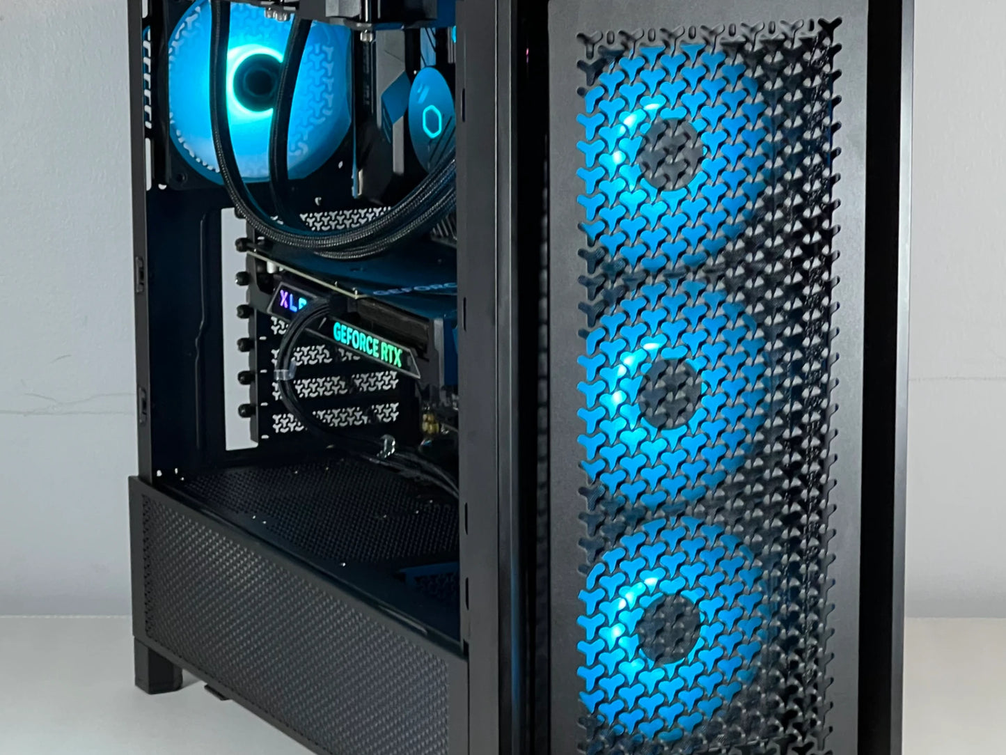 Sina | RTX 4060 | Ryzen 5 3600 | 16GB Ram | 1TB SSD